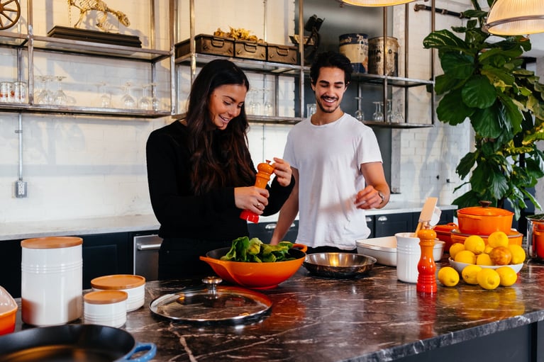Network Auction: kitchen goods that give back