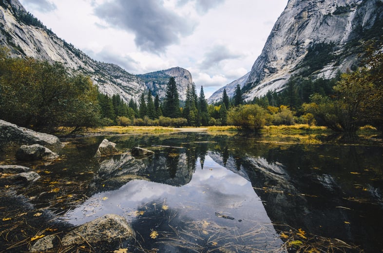 des-recits-YsoS7vH3x_I-unsplash